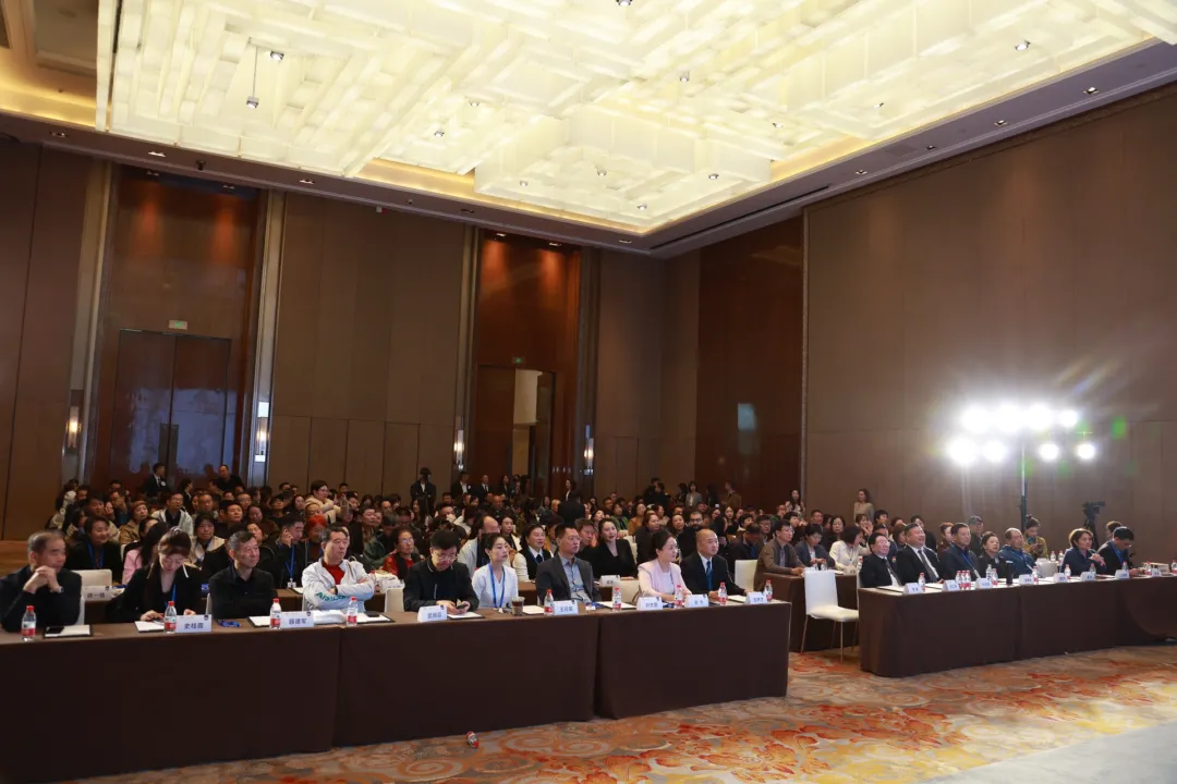 对话抗衰领军者 问道健康新未来 —— 2024亨特医疗血液抗衰专家团全球巡讲（西安站）成功举办！